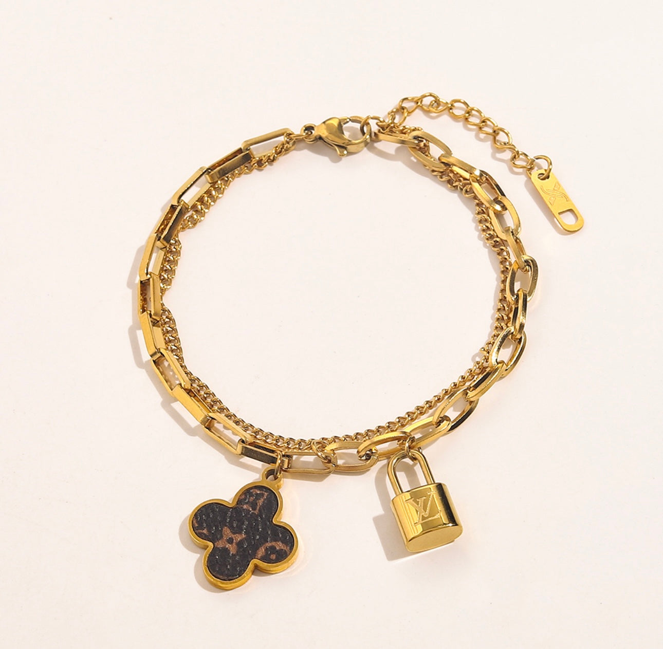V Clover Key Bracelet