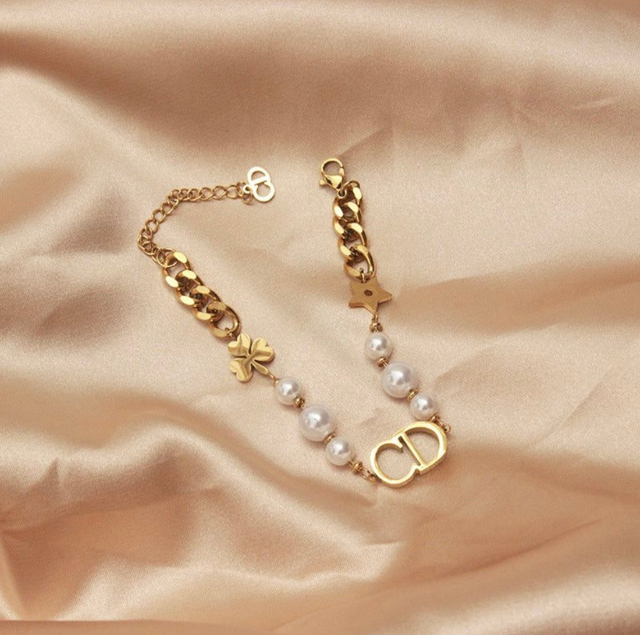 CD Pearl Bracelet