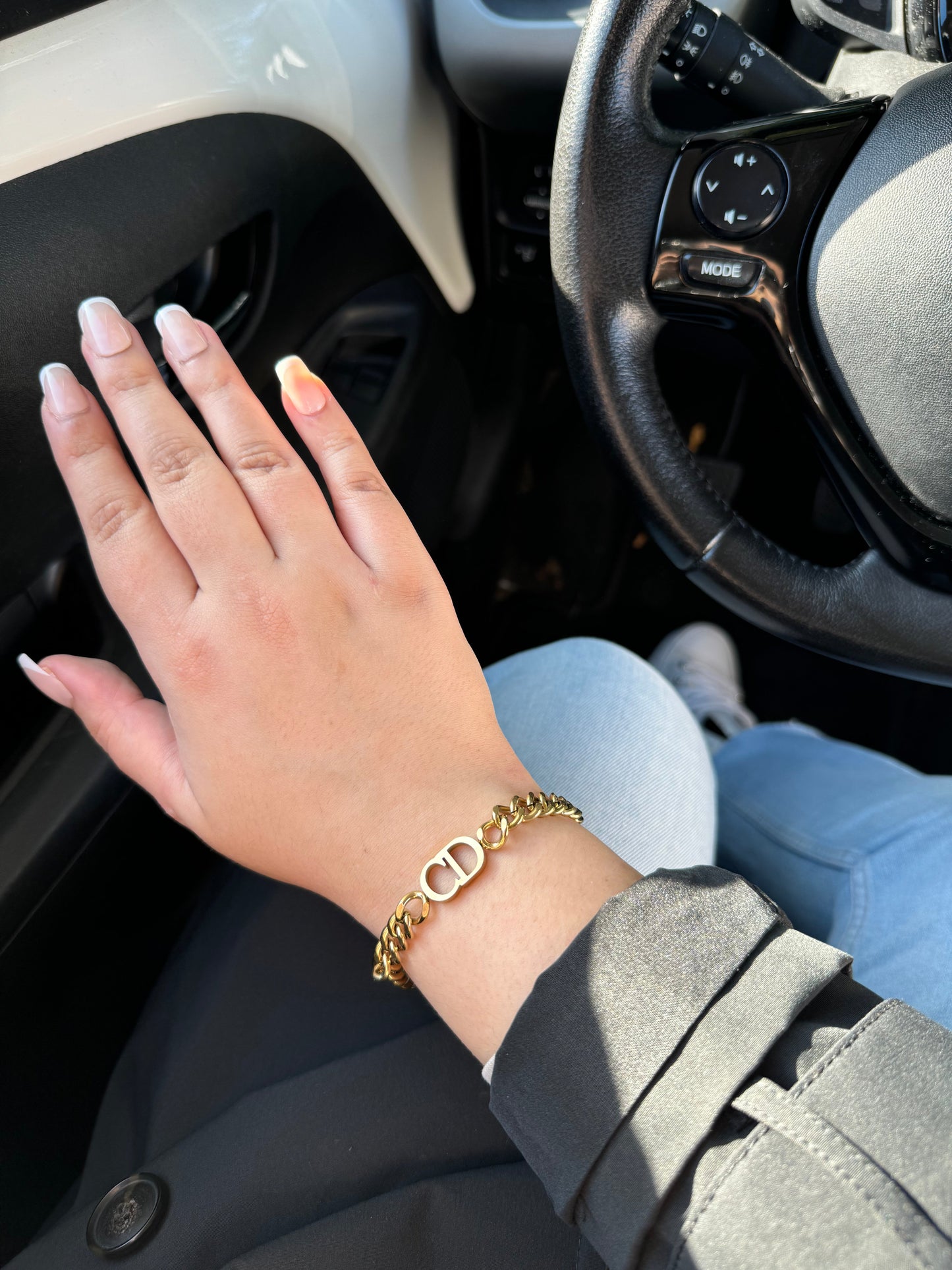 CD Chain Bracelet - Gold
