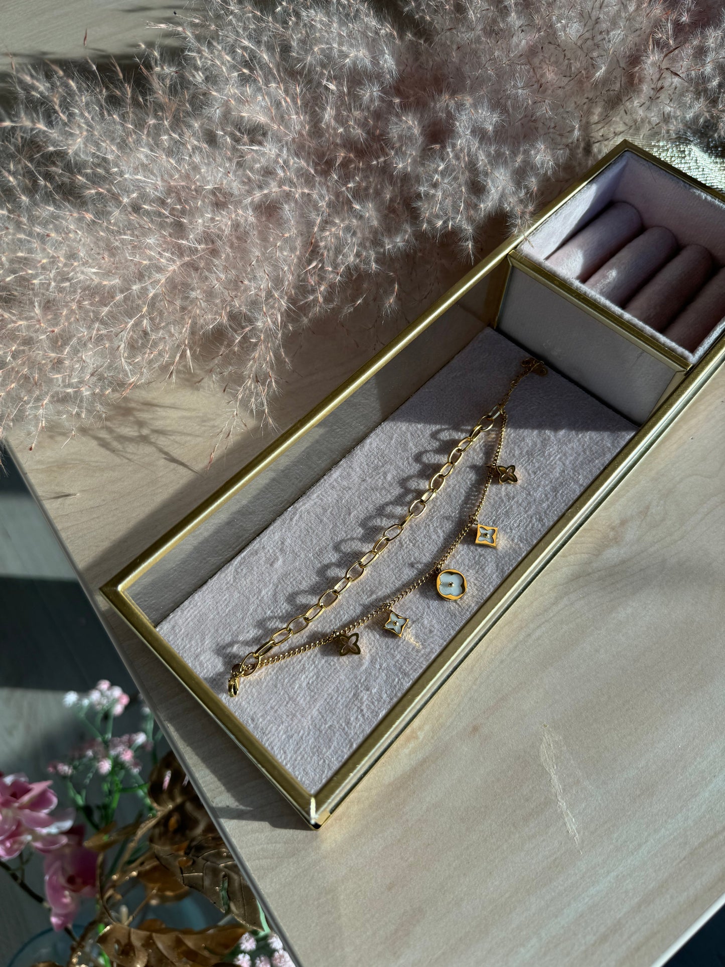 V Deluxe Double Bracelet - Gold