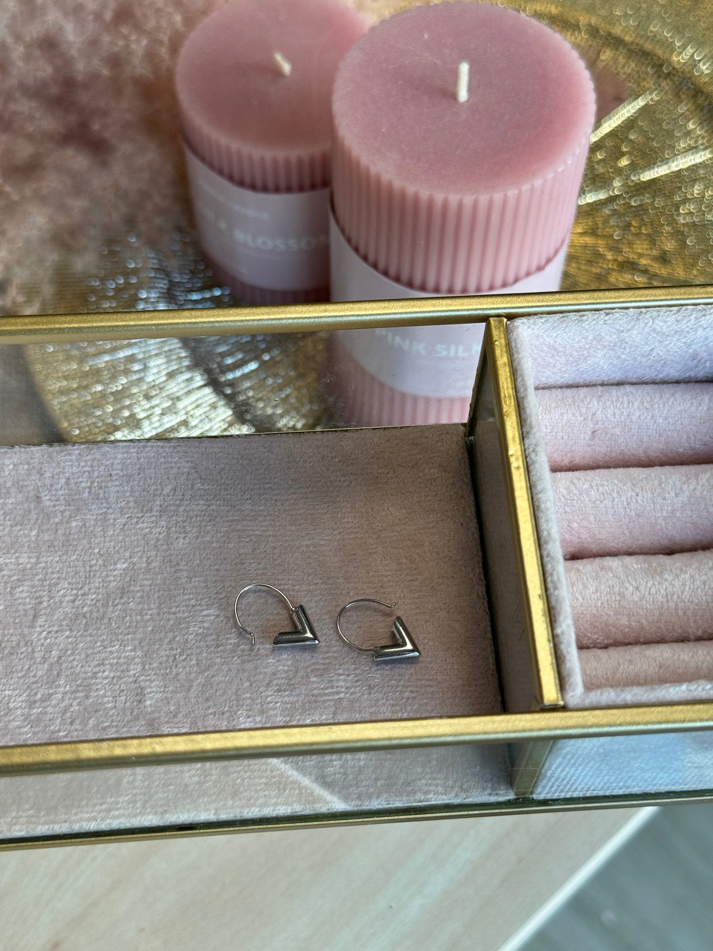 V Earrings Silver