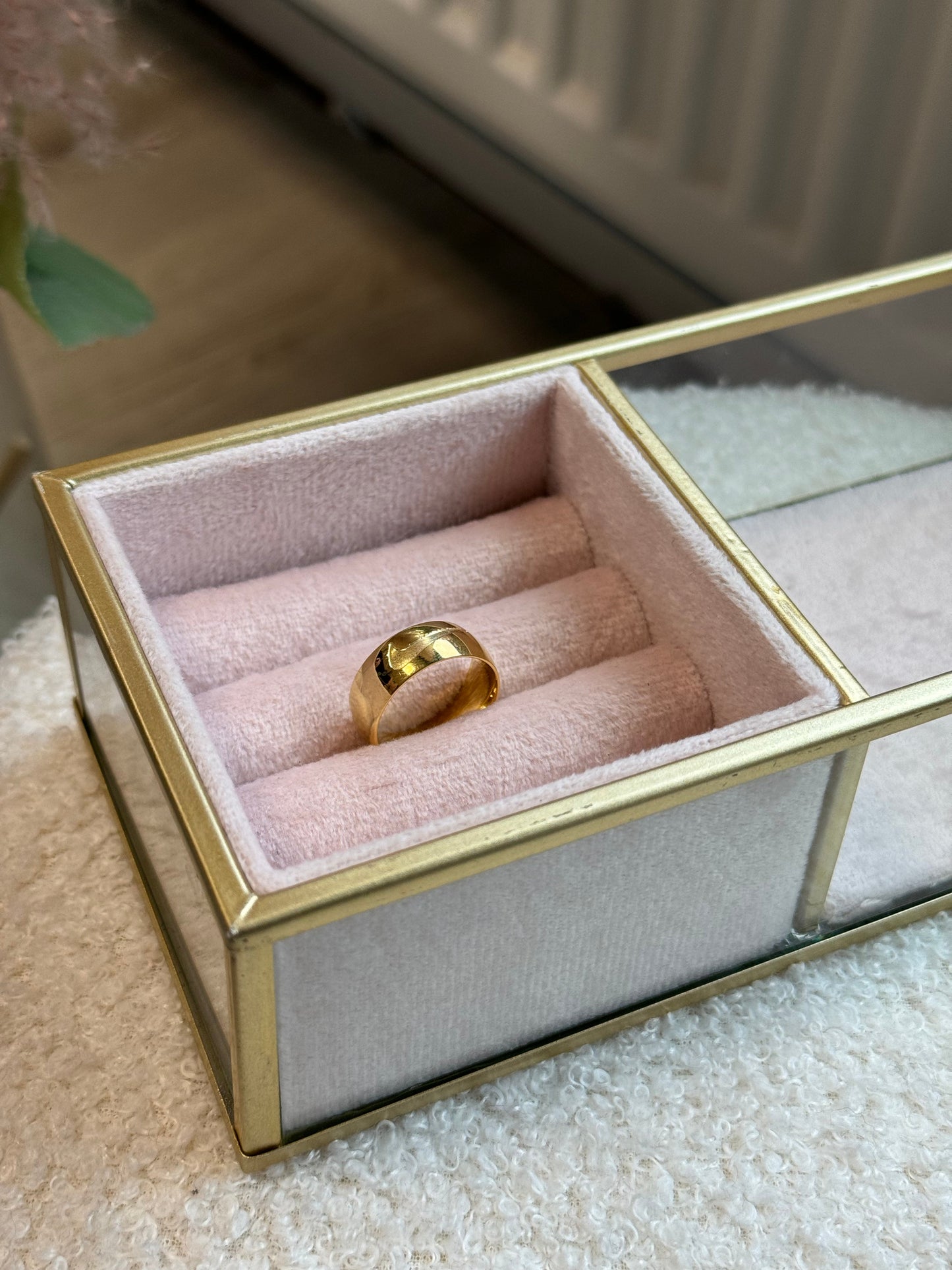 Swooshy Ring Gold - It Girl