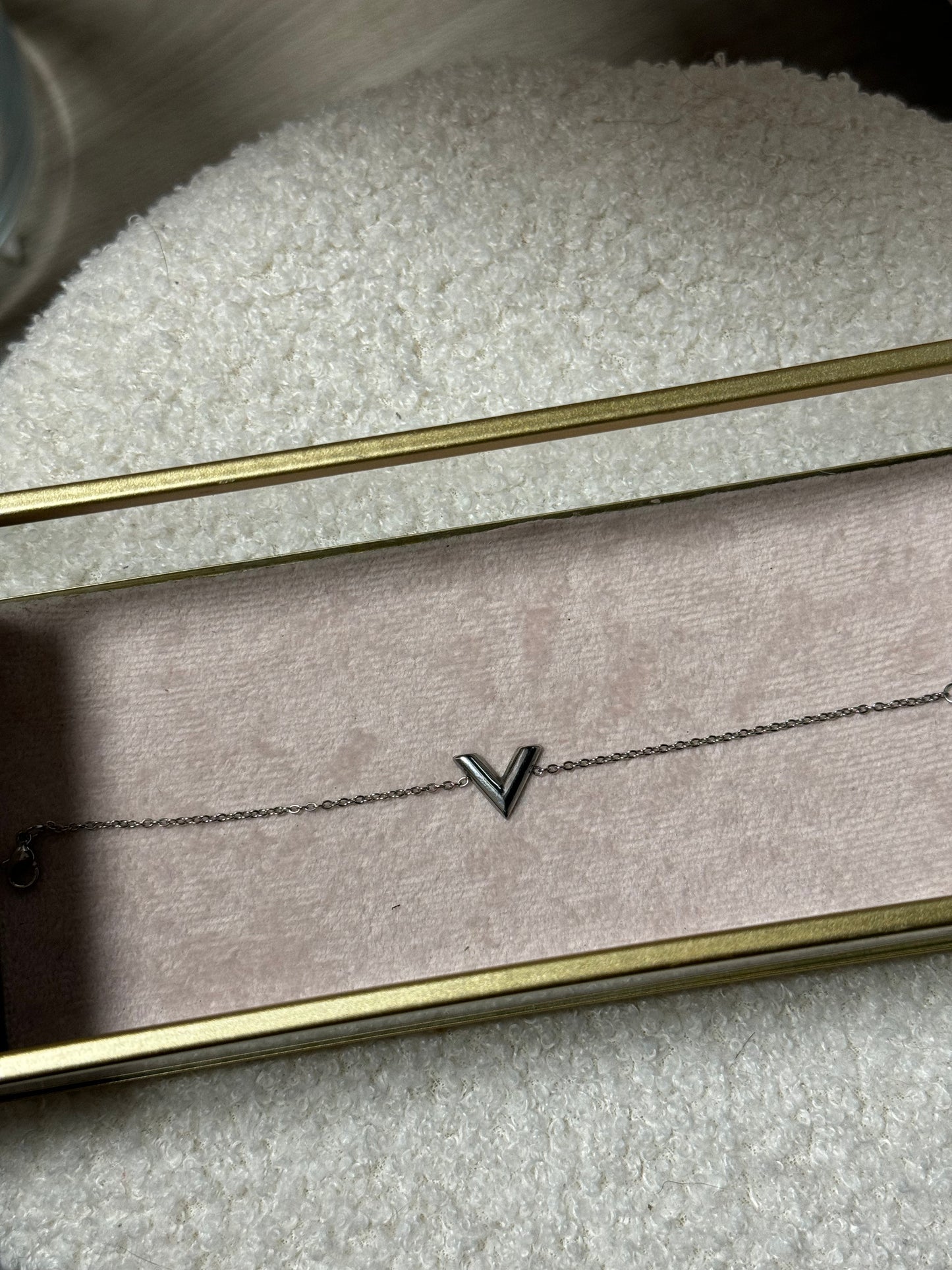 V Bracelet - Silver