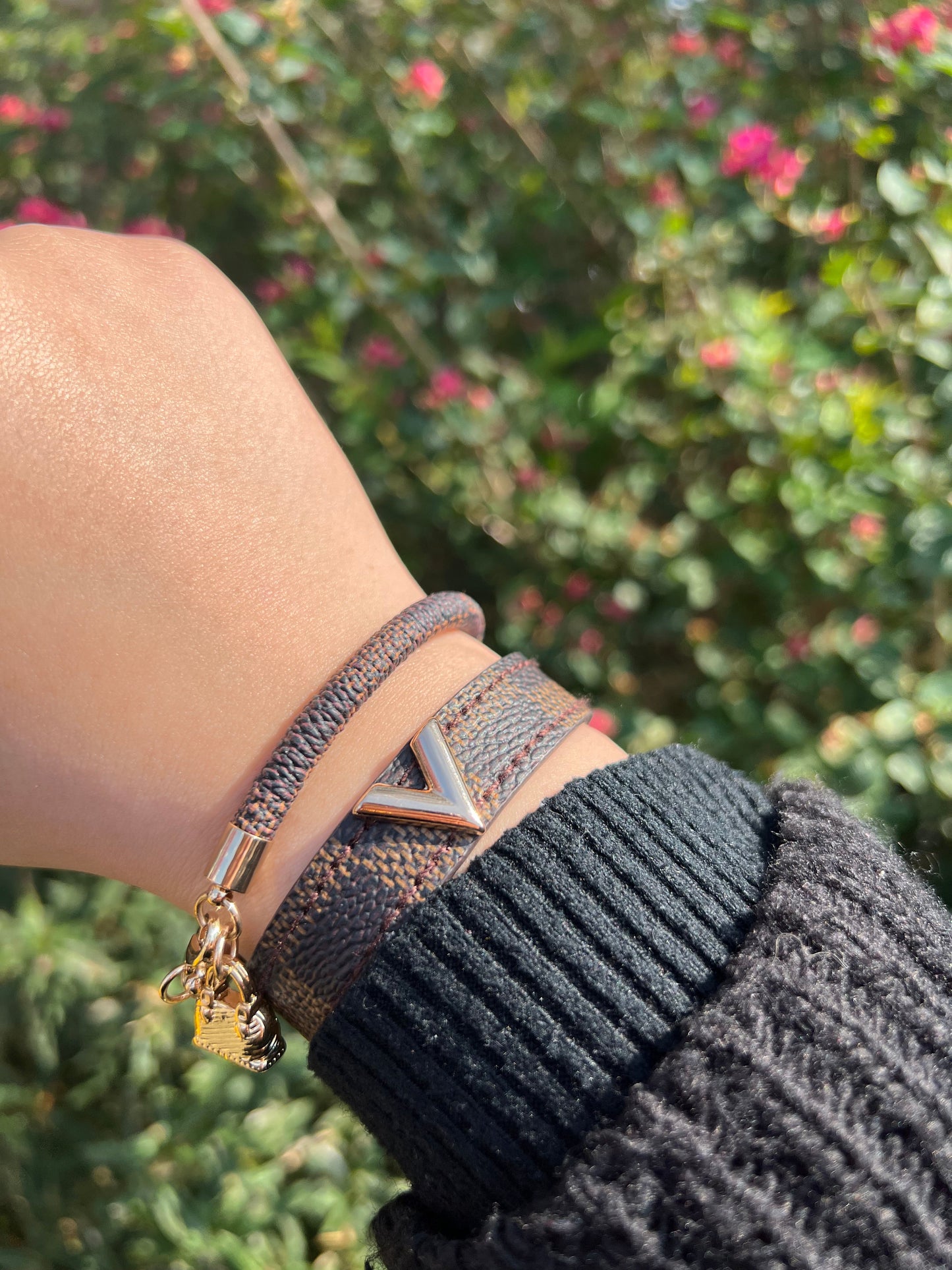 V Bag Bracelet