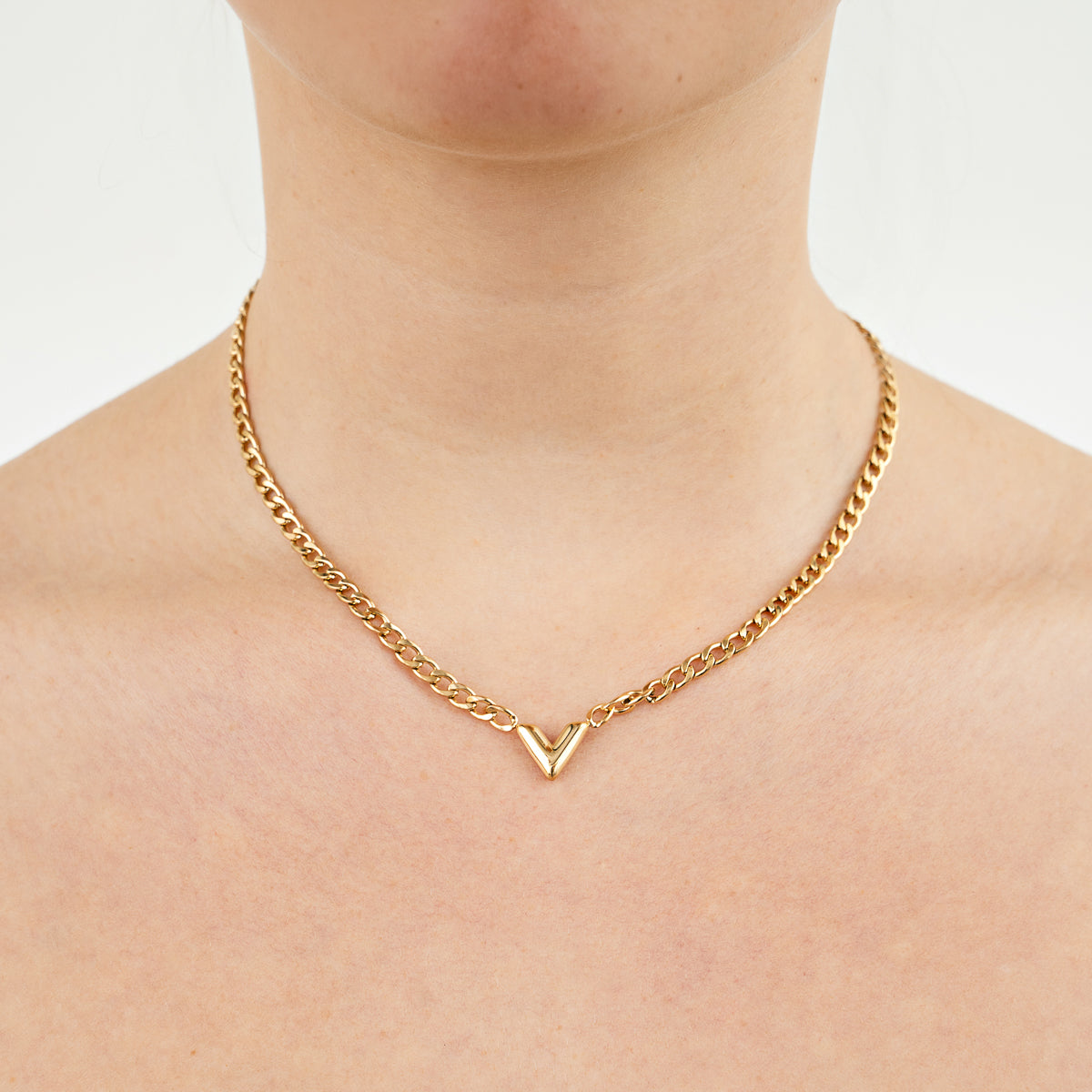 V Necklace - Chunky