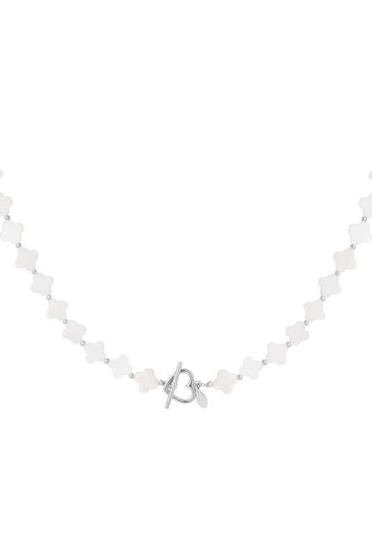 Lovely Marble Clover Necklace