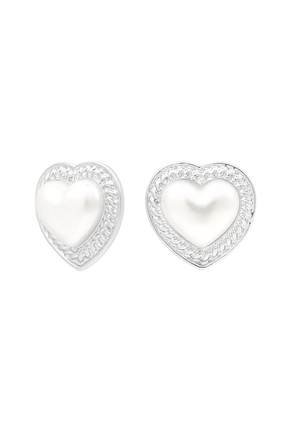 Pearly Love Earrings - Silver