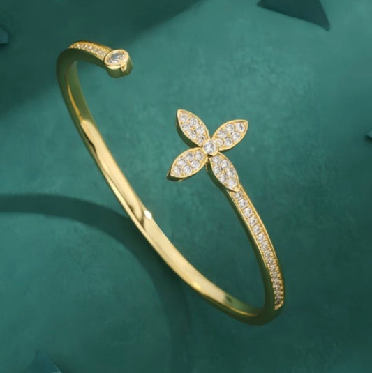 V Bangle - Premium
