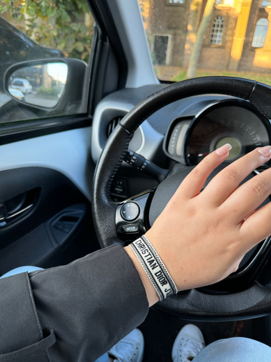 CD bracelet - Black & White
