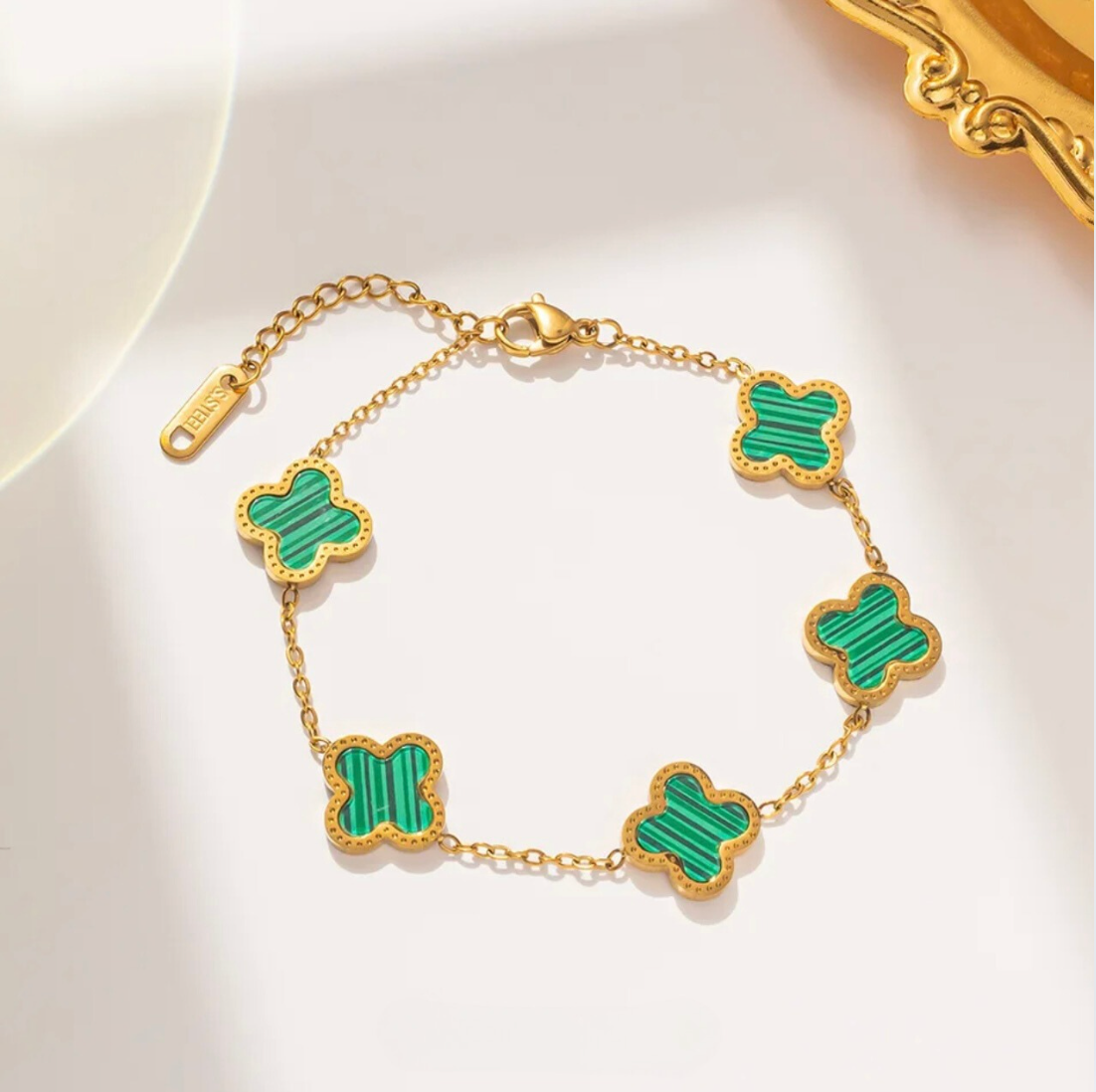 Lucky Bracelet - Gold Green